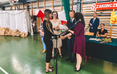 Pożegnanie &oacute;smoklasist&oacute;w 54