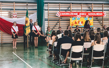Pożegnanie &oacute;smoklasist&oacute;w 88