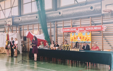 Pożegnanie &oacute;smoklasist&oacute;w 89